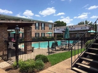 6410 Del Monte Dr Unit 118, Houston, TX 77057