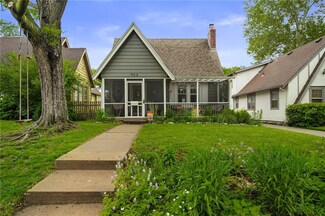 922 E 77th St, Kansas City, MO 64131