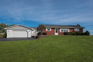 130 Skyview Dr, New Alexandria, PA 15670
