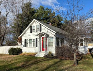 39 New Rochester Rd, Dover, NH 03820