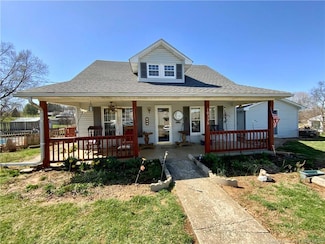 10335 S Bixler Rd, Pekin, IN 47165