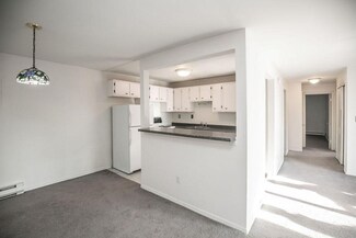 80 Damon Rd Unit 3302, Northampton, MA 01060