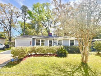 4528 Plymouth St, Jacksonville, FL 32205