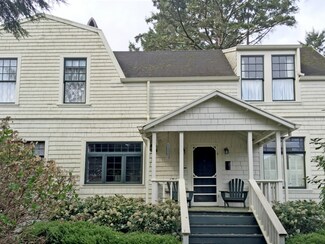 3211 K Place, Seaview, WA 98644