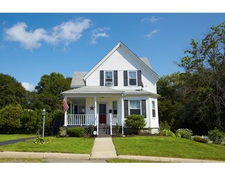 20 Woodlawn Ave, Holbrook, MA 02343