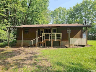1233 W Harrison Rd, Murphysboro, IL 62966