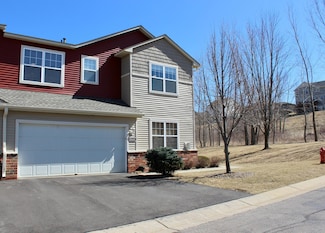 5048 Schumard Ct SE, Rochester, MN 55904