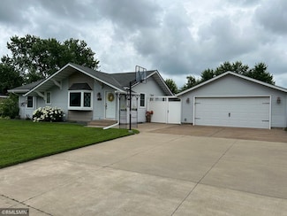8547 Hinton Ave S, Cottage Grove, MN 55016