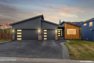 17997 Rivervista Rd, Anchorage, AK 99577