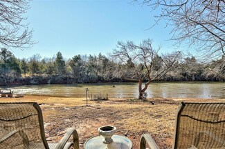 4726 Hemlock Cir, Oklahoma City, OK 73162