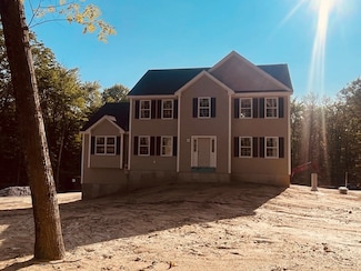 70 Kilburn St, Lunenburg, MA 01462