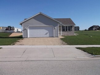 320 Knights Ct, Campbellsport, WI 53010