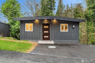 13018 Puget Sound Blvd, Edmonds, WA 98026