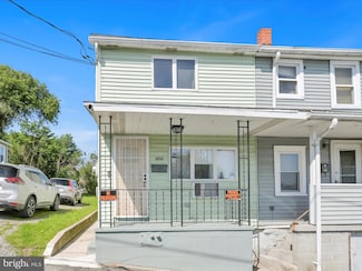 220 Fisher Ave, Coaldale, PA 18218