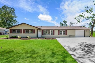 25304 S Sangamon St, Crete, IL 60417