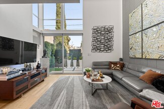 742 N Hudson Ave Unit 4, Los Angeles, CA 90038