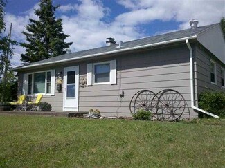 11 Burk Dr, Silver Bay, MN 55614