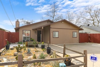 724 Santa Ana Ave, Sacramento, CA 95838