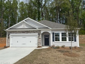 6976 Saddlebred Dr, Trinity, NC 27370