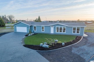143 Peregrine Ln, Sequim, WA 98382