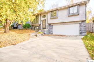 8051 Bauman Ave, Omaha, NE 68122