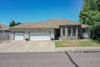930 Amanda Way, Central Point, OR 97502