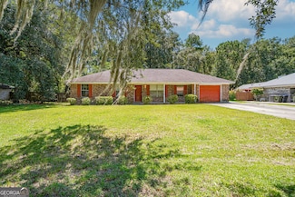 194 Mccumber Dr, Allenhurst, GA 31301