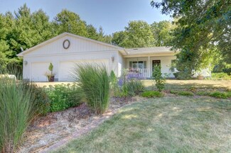 1 Paradise Ln, White Heath, IL 61884