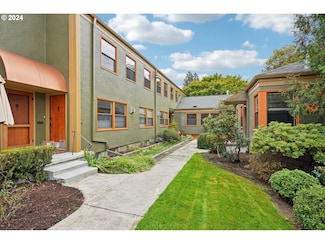 2025 SE Caruthers St Unit 19, Portland, OR 97214