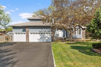 12625 Tiffany Ct, Burnsville, MN 55337
