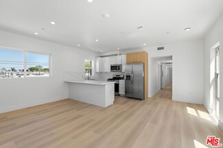 10963 Calvert St Unit 1/2, Los Angeles, CA 91606