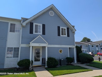 107 Gervil St Unit 67, Staten Island, NY 10309