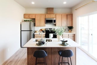 1200 N 8th Ave Unit A204, Othello, WA 99344