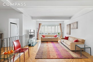 333 W 57th St Unit 8B, New York, NY 10019