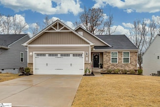 28 Timberwild Dr, Greenville, SC 29605