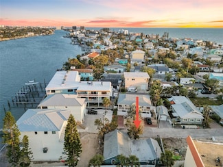 150 95th Ave, Treasure Island, FL 33706