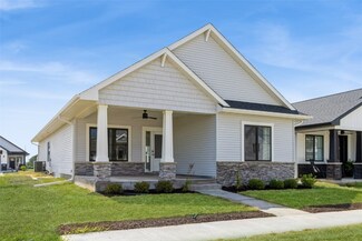 768 Clover Hill Dr, North Liberty, IA 52317