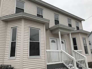 77 Walnut St, Nashua, NH 03060