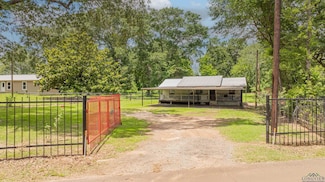 13021 Cr 2173 D, Tatum, TX 75691