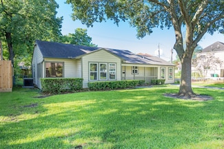5519 Huisache St, Houston, TX 77081