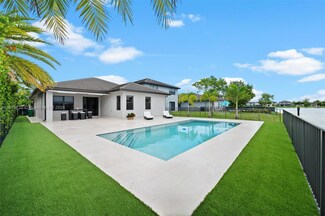 8892 NW 160th Terrace, Miami Lakes, FL 33016