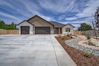 19450 Vista Del Monte Ct, Redding, CA 96003