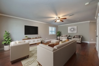 4915 Summer Oak Dr, Pasadena, TX 77505