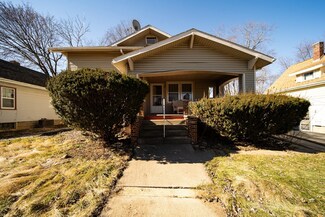 915 S Ottawa Ave, Dixon, IL 61021