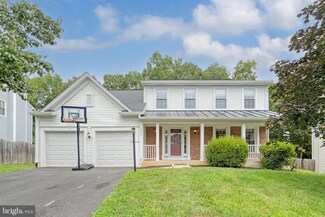 3376 Labourn Dr, Woodbridge, VA 22193