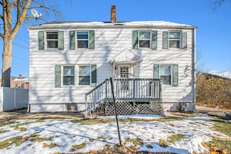 105 Maple Ct, Buchanan, MI 49107