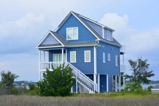 110 Swing Easy Ln, Harkers Island, NC 28531