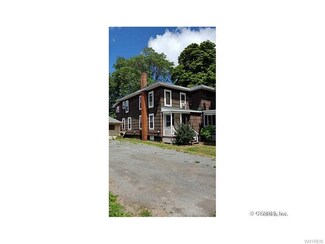 122 South Ave, Medina, NY 14103