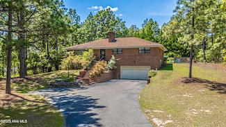 118 Lancashire Ln, Seven Lakes, NC 27376
