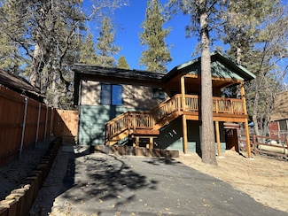 52810 Sugar Pine Dr, Idyllwild-Pine Cove, CA 92549